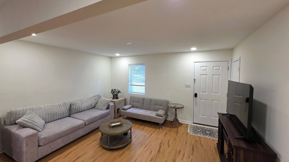 Durham House | Charming 3-bedroom house minutes to DUKE!