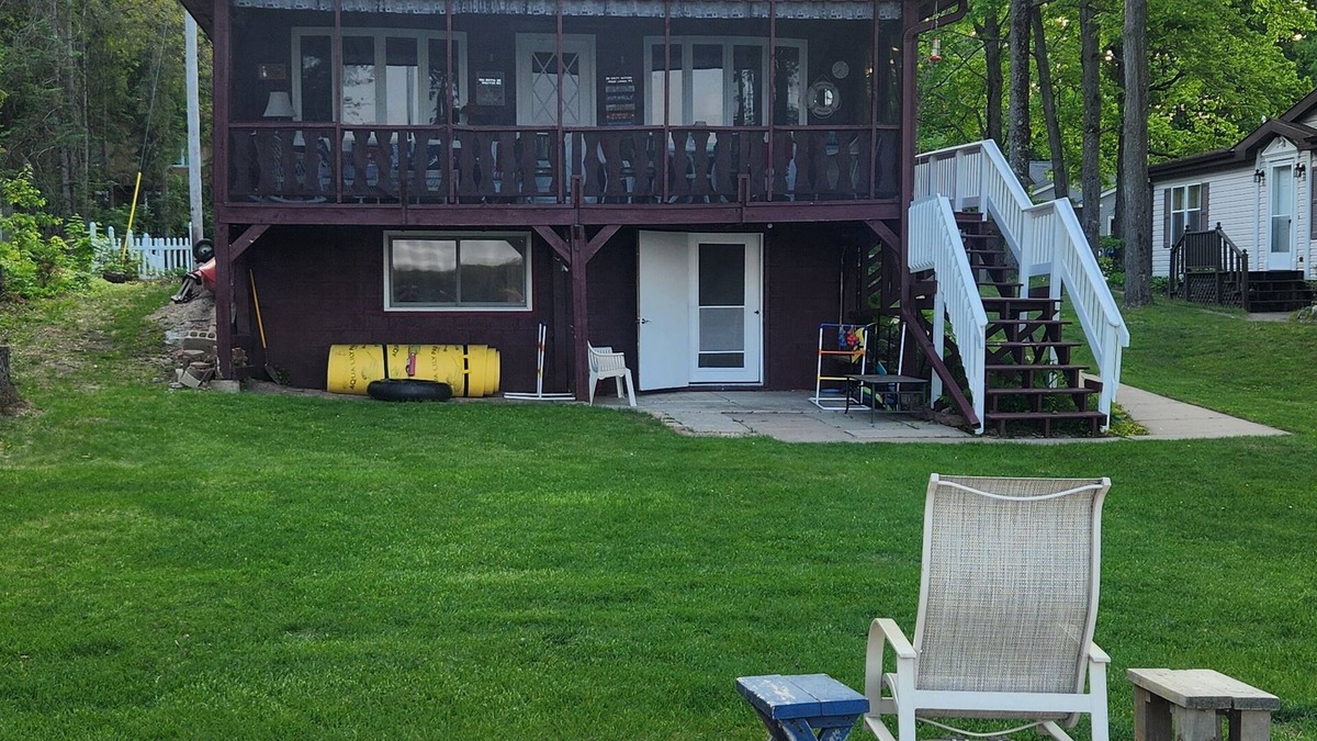 Laona House | Charming 3-bedroom house with lake front access near boat launch in Laona.