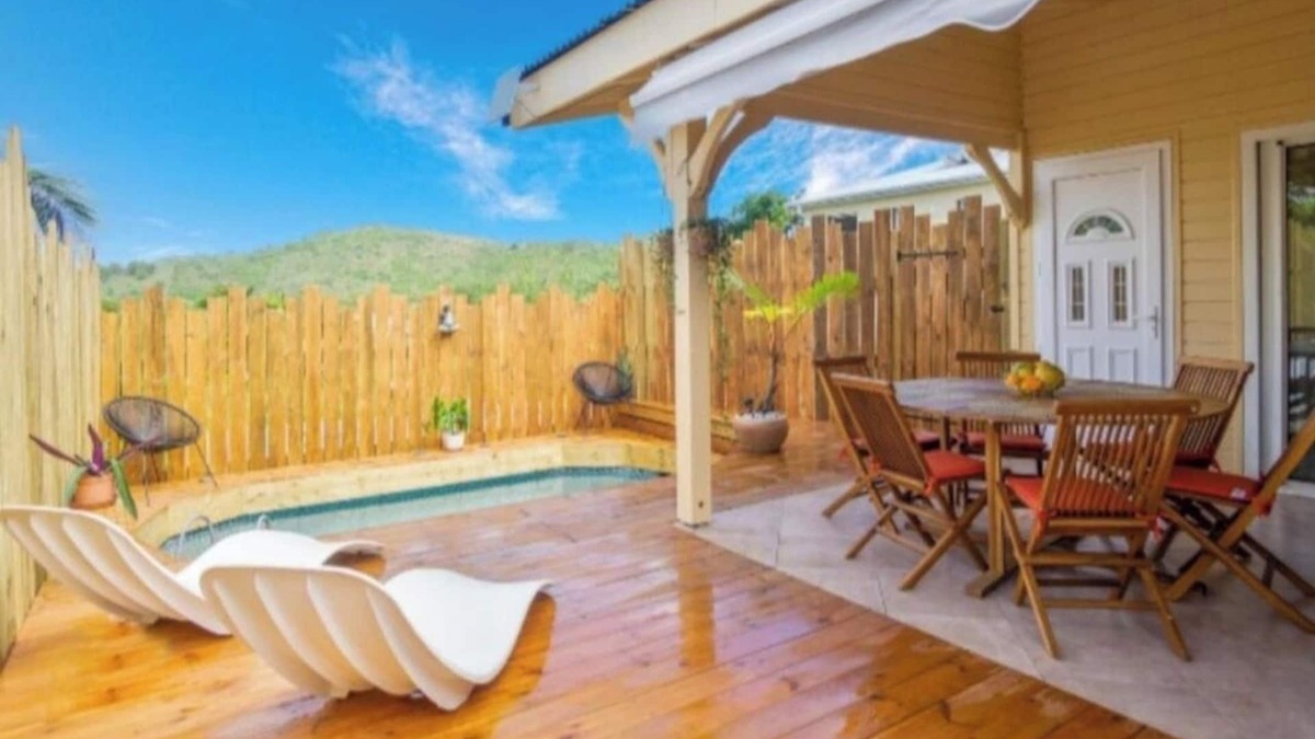 Sainte-Anne Villa | Charming 3-bedroom villa, AC in welcoming Sainte-Anne with pool exposed