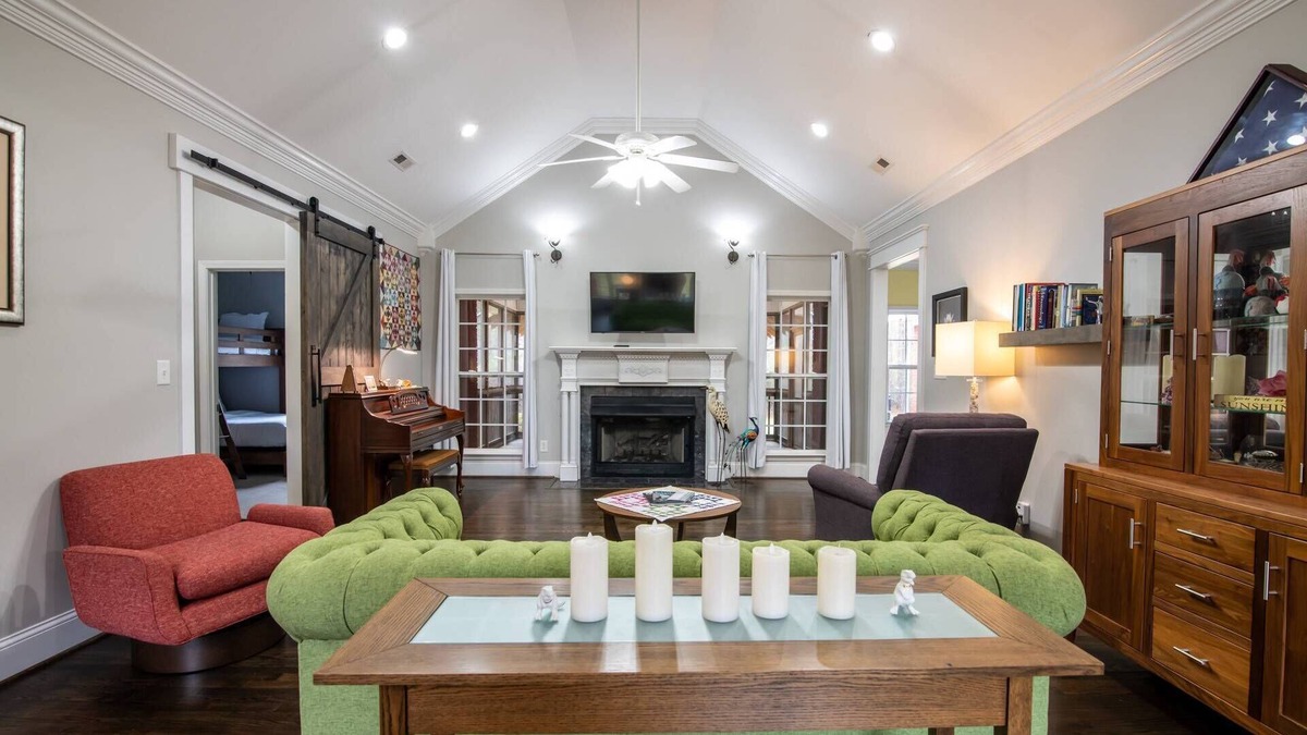 Bessemer House | Charming 3 Bedroom on Private Land w/Lots of Space