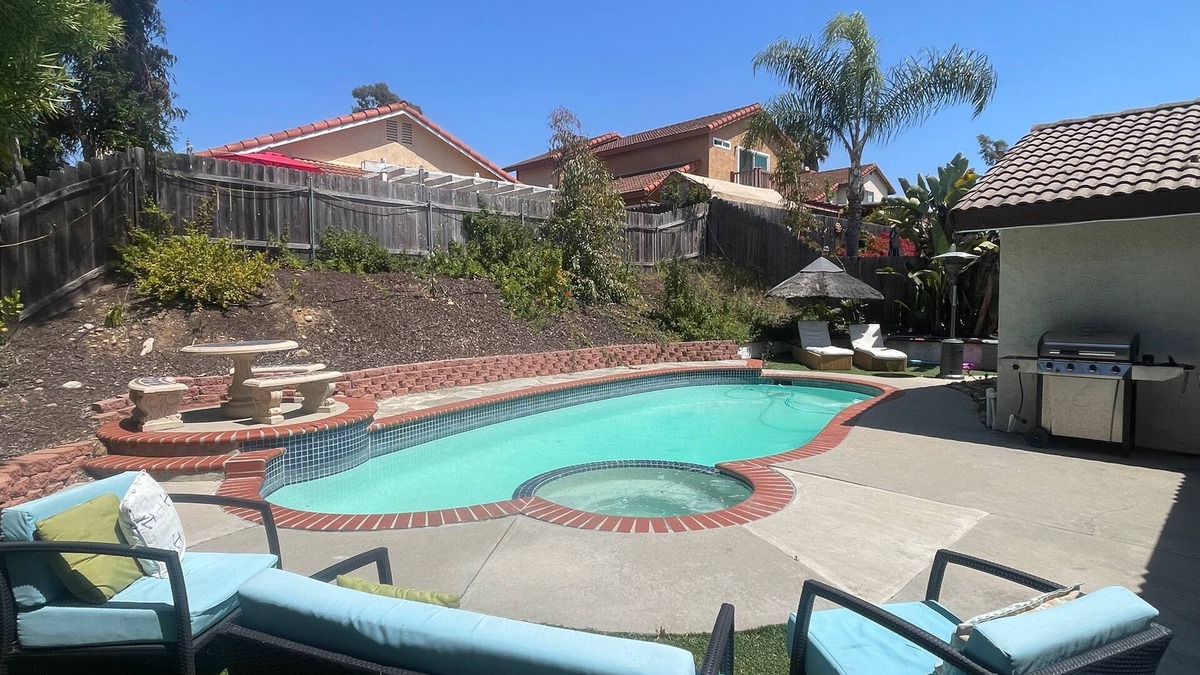 Mira Mesa House | Charming 3-bedroom Private Home with Pool & Hot-tub in sunny San Diego