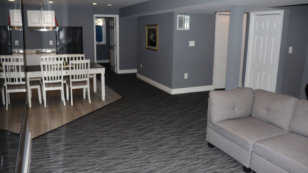 Waldorf House | Charming 3-bedroom private basement with WiFi and AC in marvelous Waldorf.