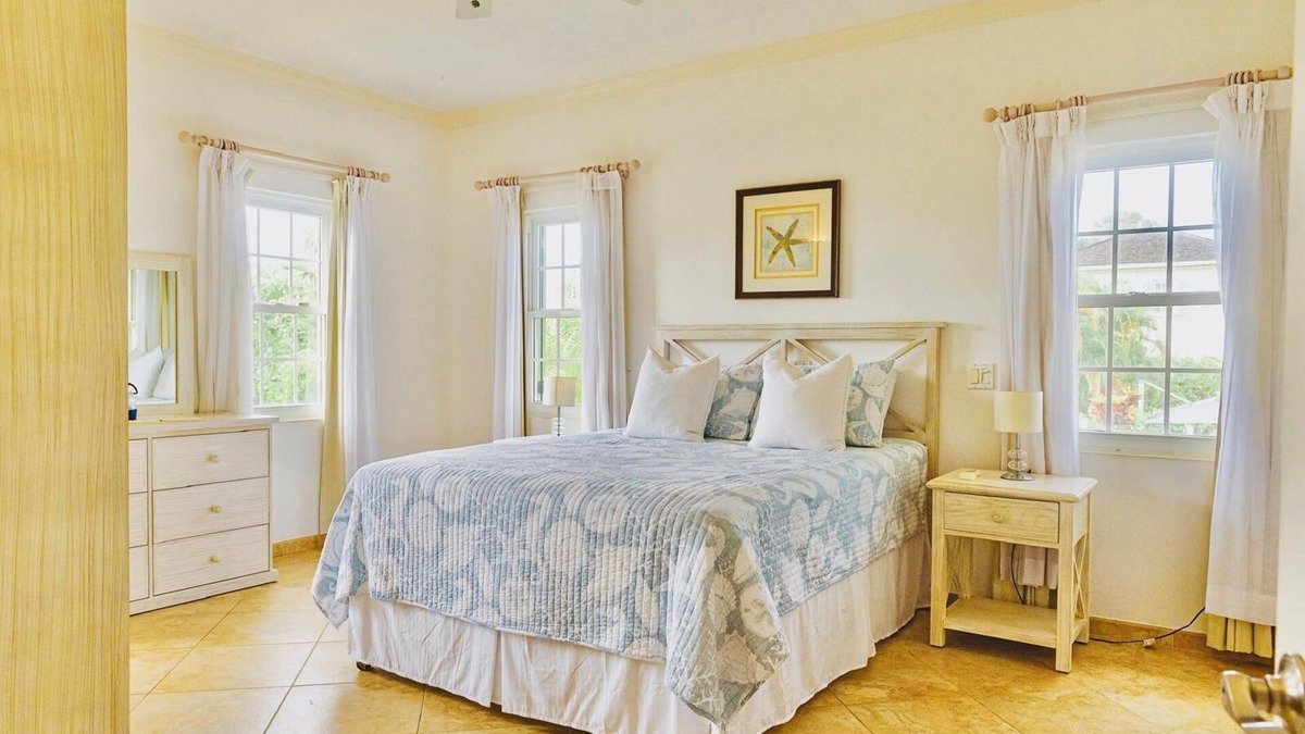 Porters House | Charming 3-bedroom townhome with WiFi and AC in peaceful Porters