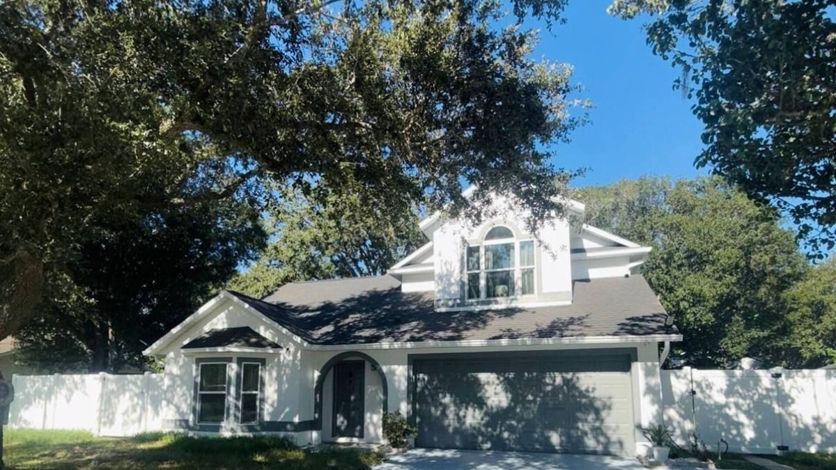 Mill Run House | Charming 3-bedroom, two-story home in Kissimmee