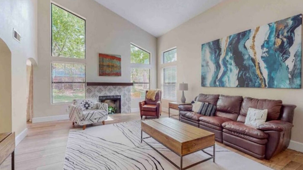 Oso Grande House | Charming 3 bedroom, with an incredible backyard.