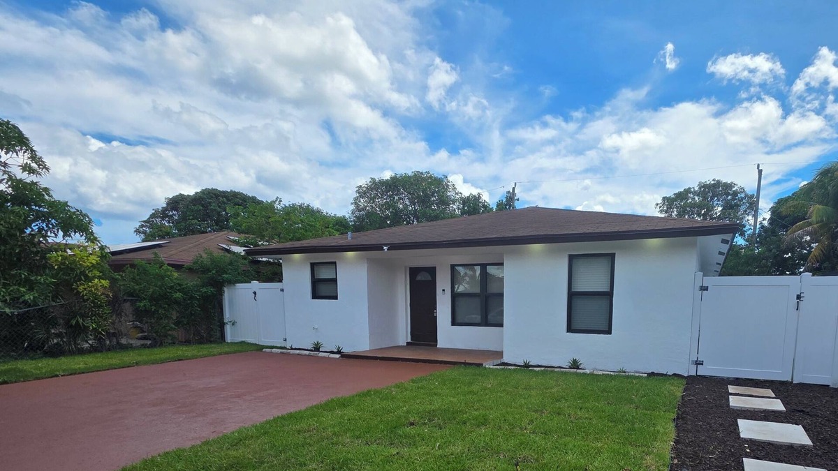 Delray Beach House | Charming 3-bedroom house in lovely Delray Beach with AC