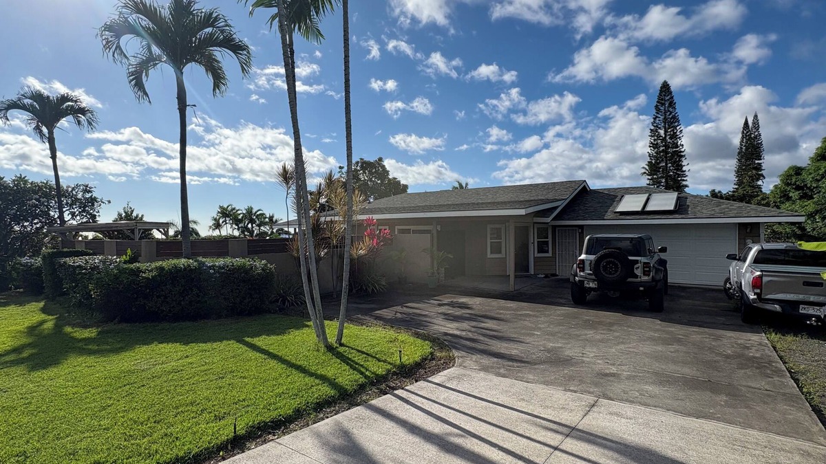 Kona Palisades House | Charming 3-bedroom house with pool, ocean view, minutes from the Kona Airport.
