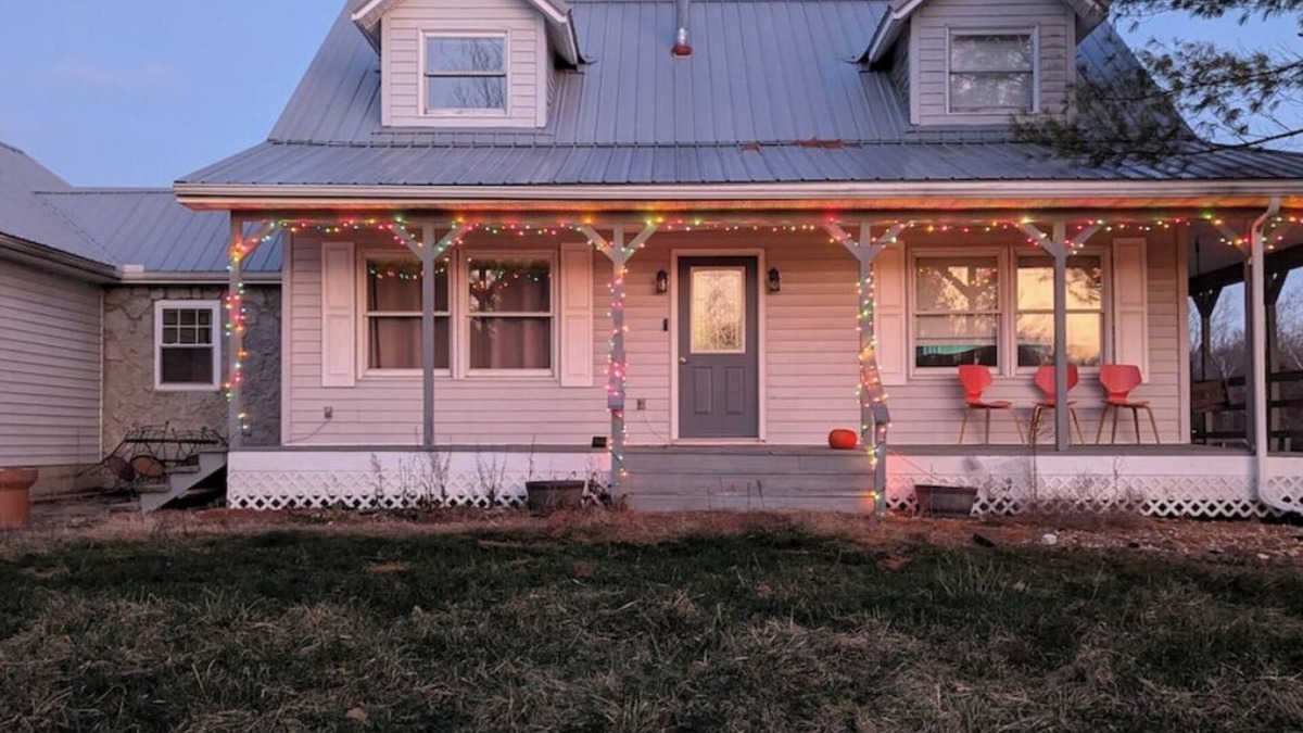 Laurelville Other | Charming 3-bedroom farmhouse with WiFi, AC on the outskirts of Hocking Hills.