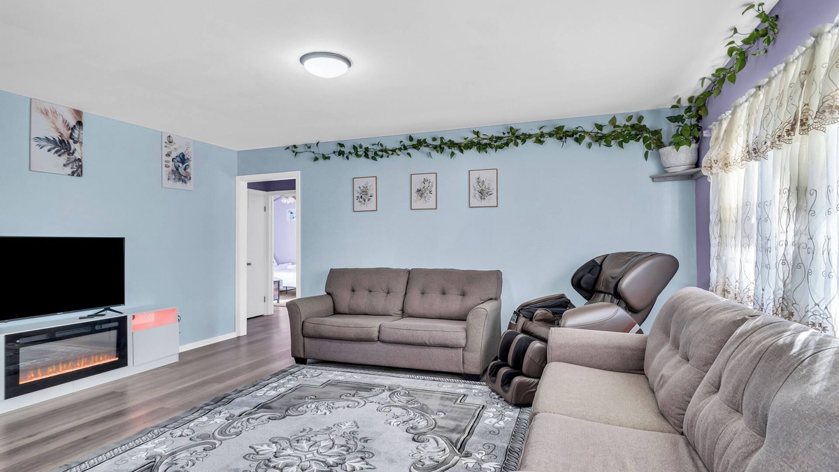 Linglestown House | Charming 3-bedroom house with WiFi, AC in serene Linglestown