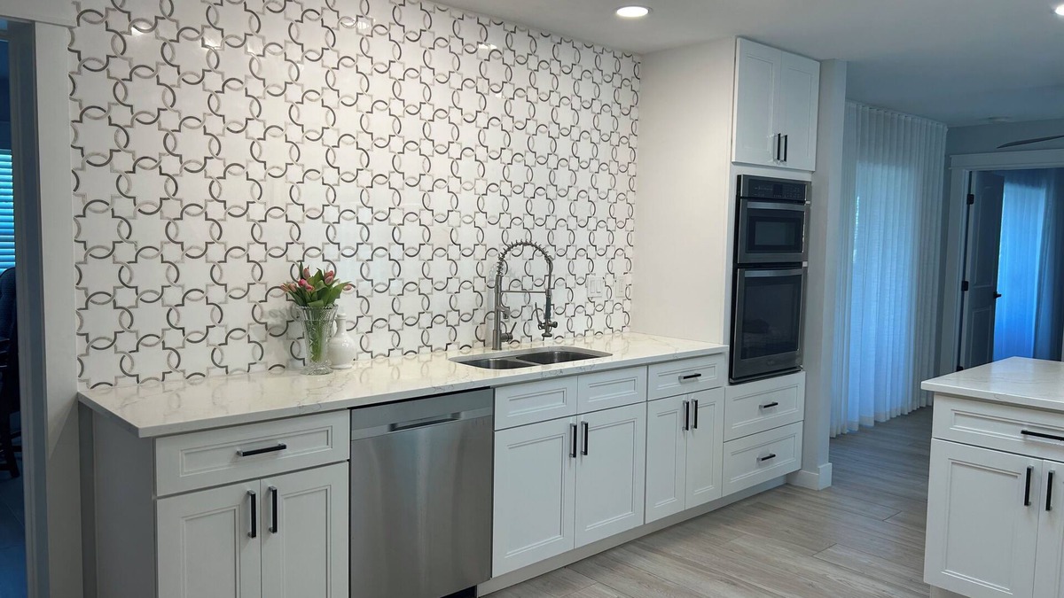 Rotonda Heights House | Charming 3-bedroom house with AC and water view in Rotonda West