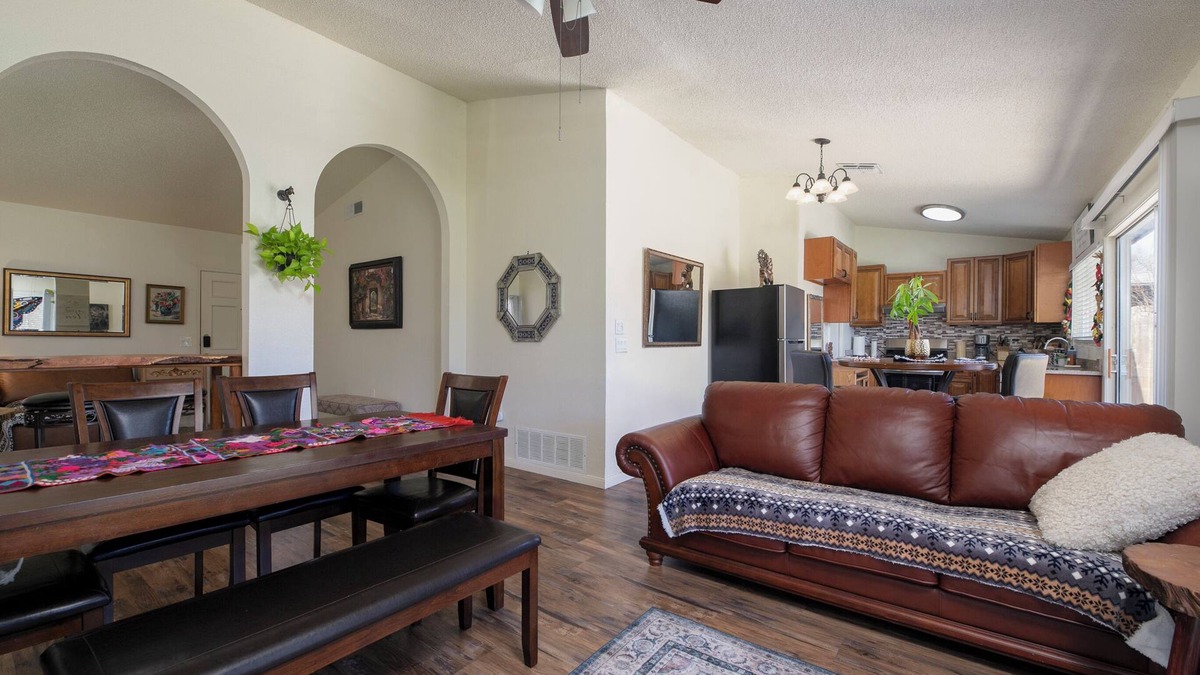 North San Antonio - SAT House | Charming 3-bedroom house in NE San Antonio, Close to the Airport
