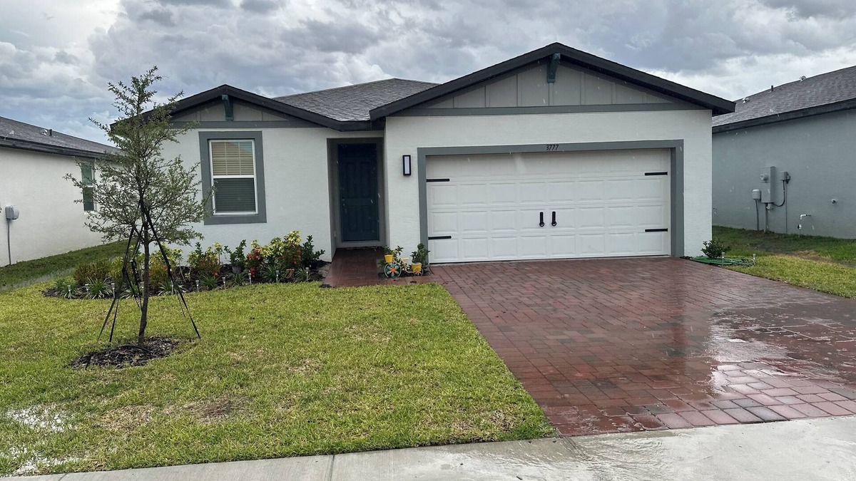Winter Haven House | Charming 3-bedroom house with WiFi and AC in Winter Haven 5Mi Legoland