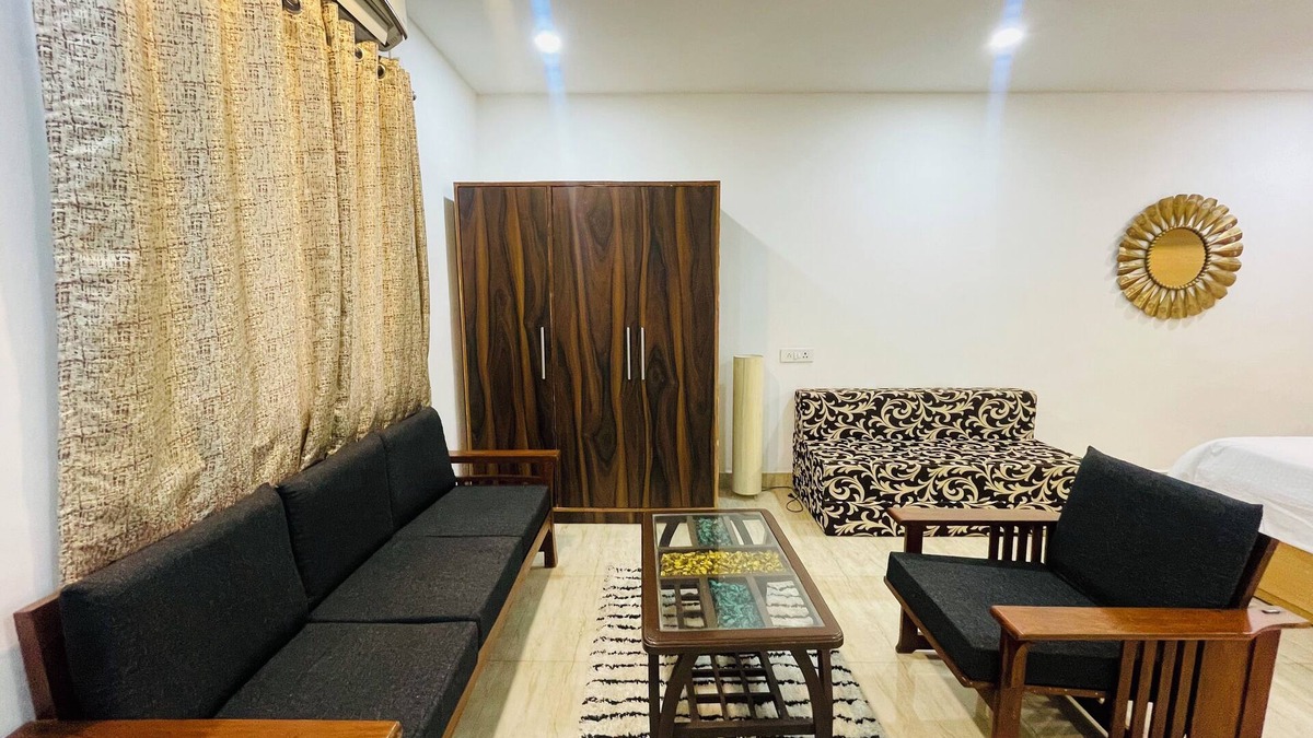 Sector D Villa | Charming 3-Bedroom Villa By Sun N Shade Homes Near Delhi Airport