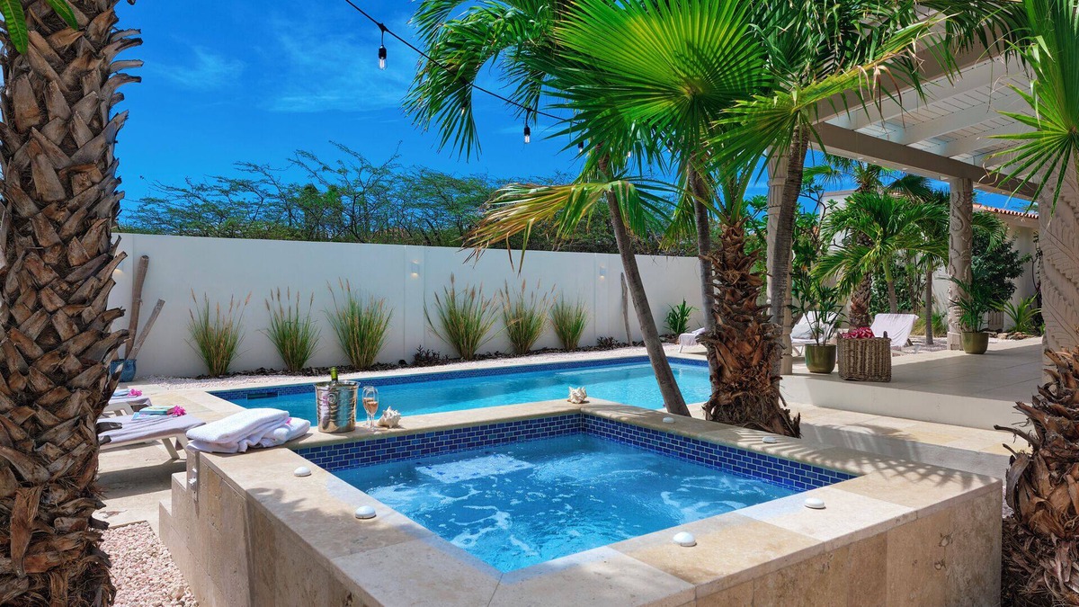 Opal Villa | Charming 3-bedroom villa -HOT TUB -beautiful pool -grill -amazing shaded patio!