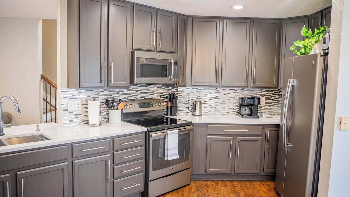 Commerce City House | Charming 3 BR Retreat;10 min DIA; Pool; Park