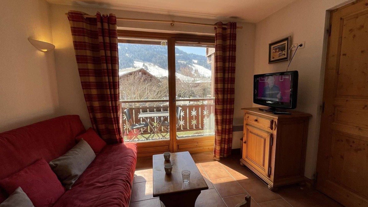 Praz-sur-Arly Apartment | Charming 3-Room Apt in Praz-sur-Arly - Pool, Parking, Near Village & Ski Slopes