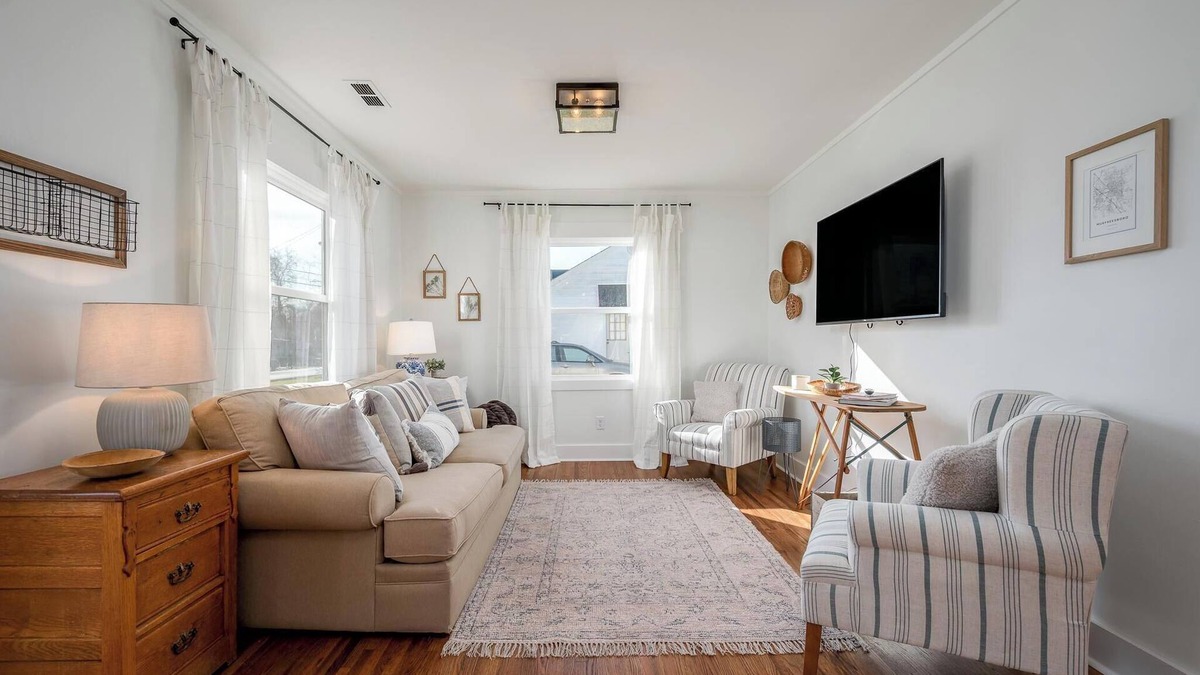 Murfreesboro House | Charming 3BR 2BA Fully Renovated near DWNTN & MTSU