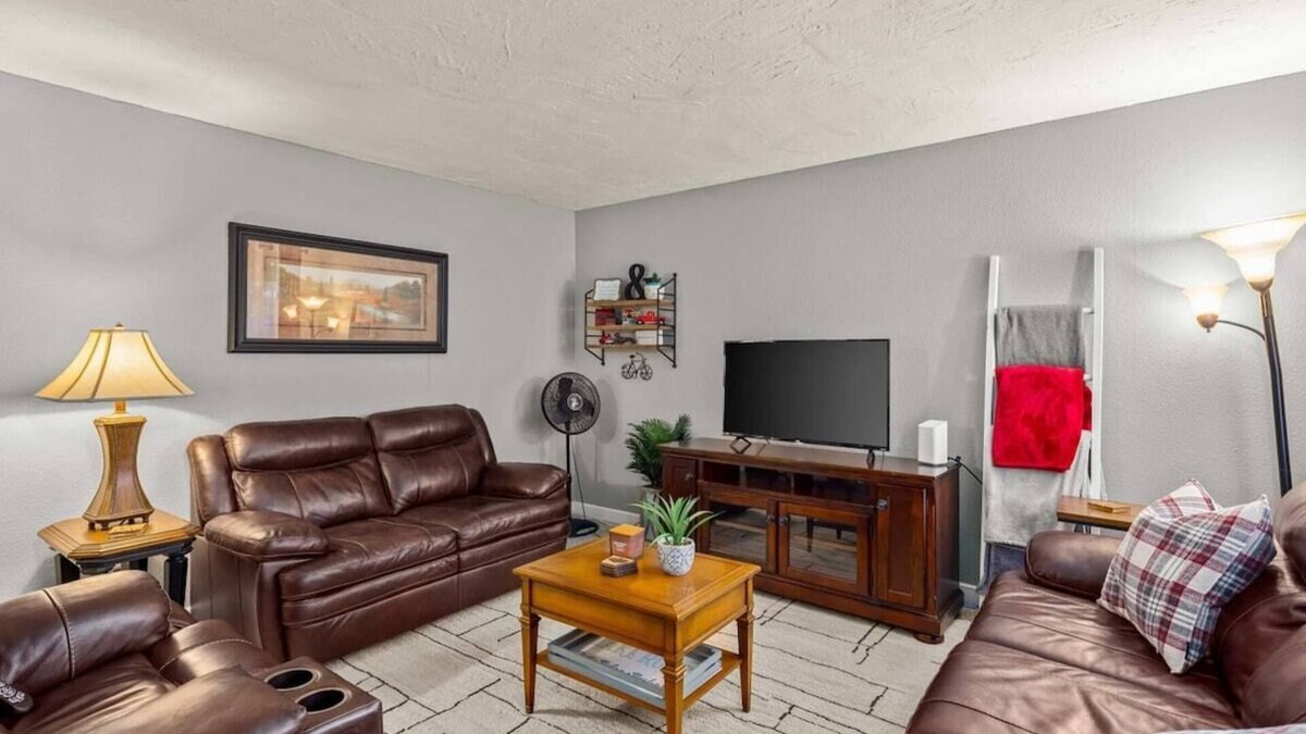 Bella Vista Condo | Charming 3BR Oasis amid Bella Vista Woods