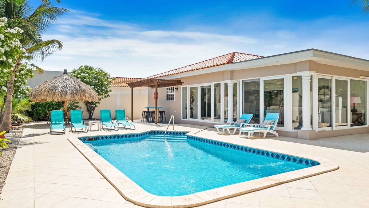 Boroncana House | Charming 3BR Oasis with Private Pool