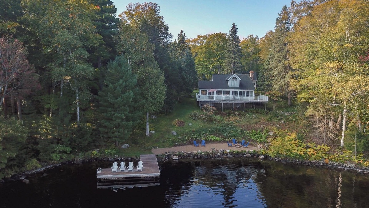 Muskoka Lakes Cottage | Charming, 4 Bed, 2 Bath! Muskoka Room! Beaumaris! Incredible Views!