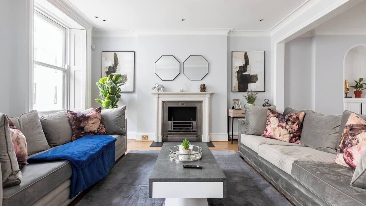 Belgravia House | Charming 4 Bed Townhouse Opposite Buckingham Palace