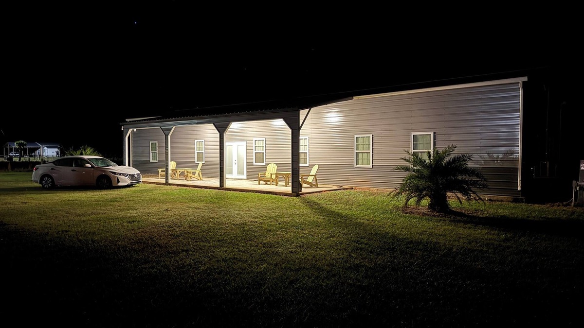 Elberta Other | Charming 4-bedroom barndominum in Elberta with AC, WiFi, 5 miles from boat rampn