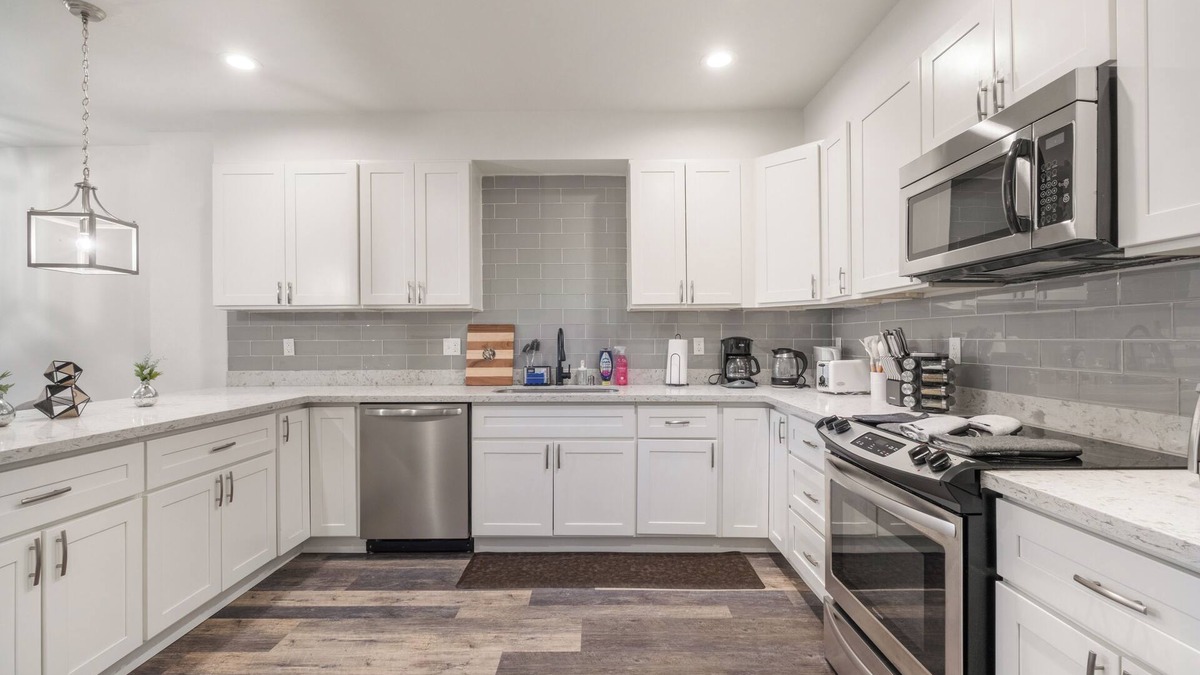 South Tacoma House | Charming 4-bedroom house in Tacoma with WiFi and AC