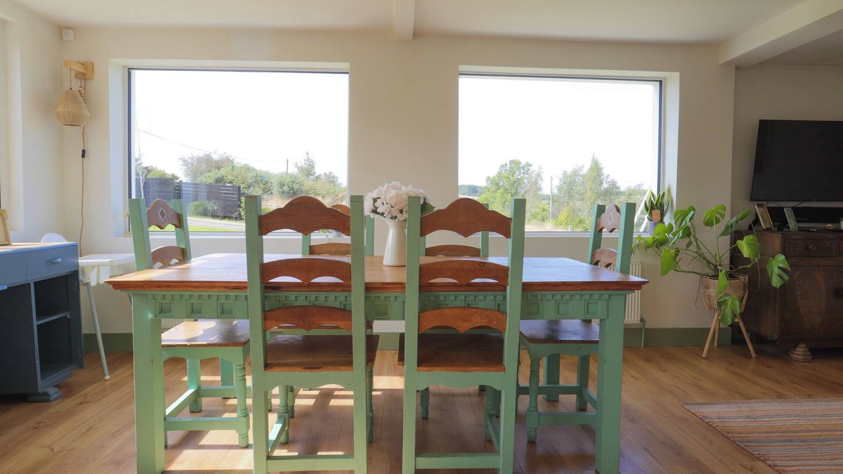 Blackwater House | Charming 4-bedroom house in Kilmuckridge, walking distance to a beautiful beach