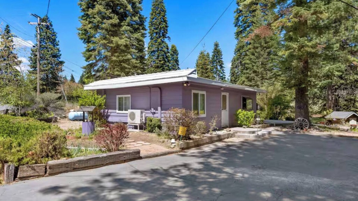 Mount Shasta House | Charming 4-bedroom house in beautiful Mount Shasta, just minutes from town!