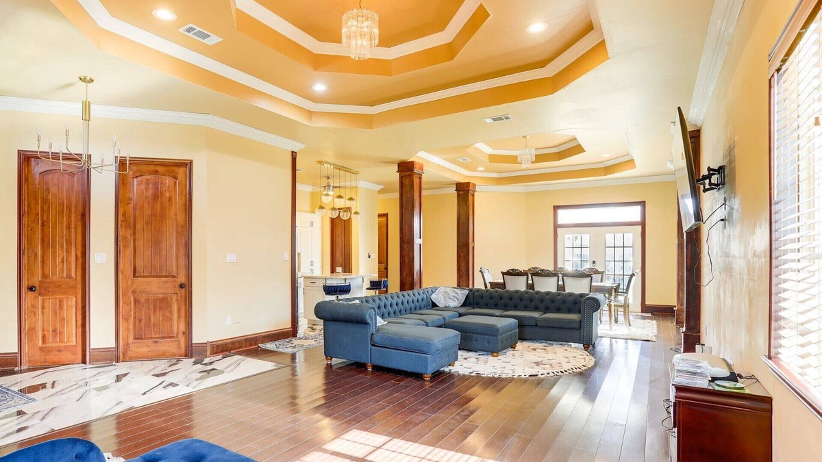 Plum Orchard House | Charming 4-bedroom bungalow with WiFi and AC in vibrant New Orleans