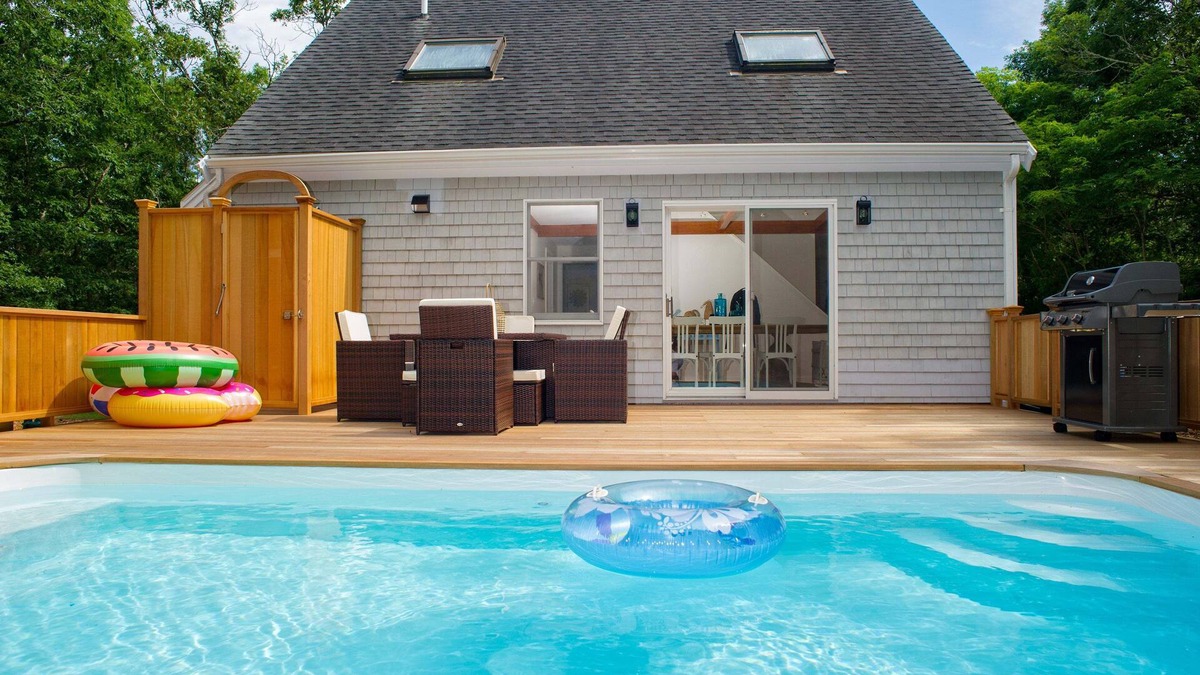 Edgartown House | Charming 4B island getaway with revitalized pool area, beach decor, pet-friendly