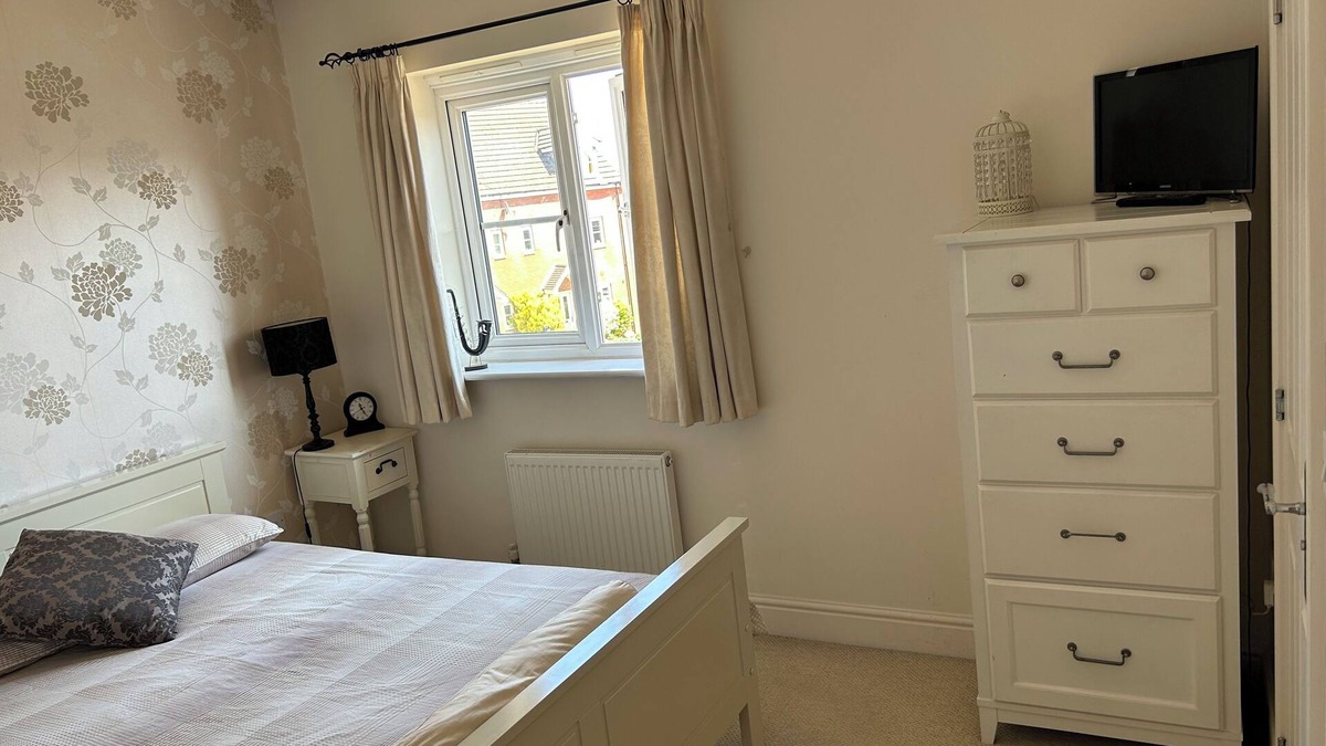 Upton House | Charming 5-Bedroom Guesthouse in a Peaceful Location Near Northampton Centre