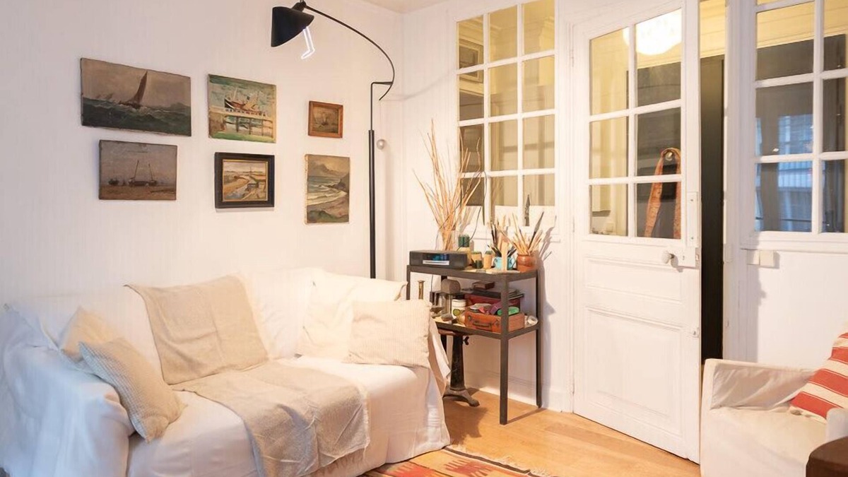 Porte-Saint-Martin Apartment | Charming 50 m² love cocoon in Paris 10th