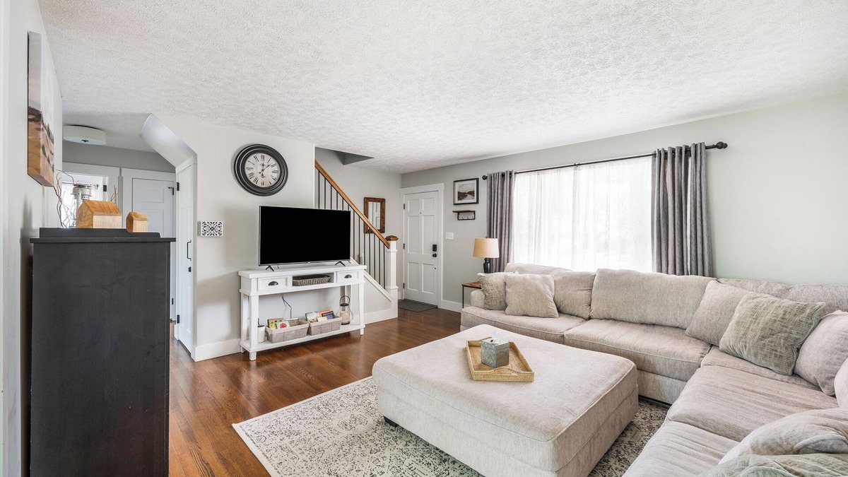 Lynchburg House | Charming 5BR | Near LU by Saydrajanes Properties