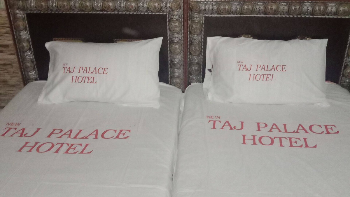 Lahore Hotel | Charming 6-bedroom hotel with AC and WiFi in delightful Lahore