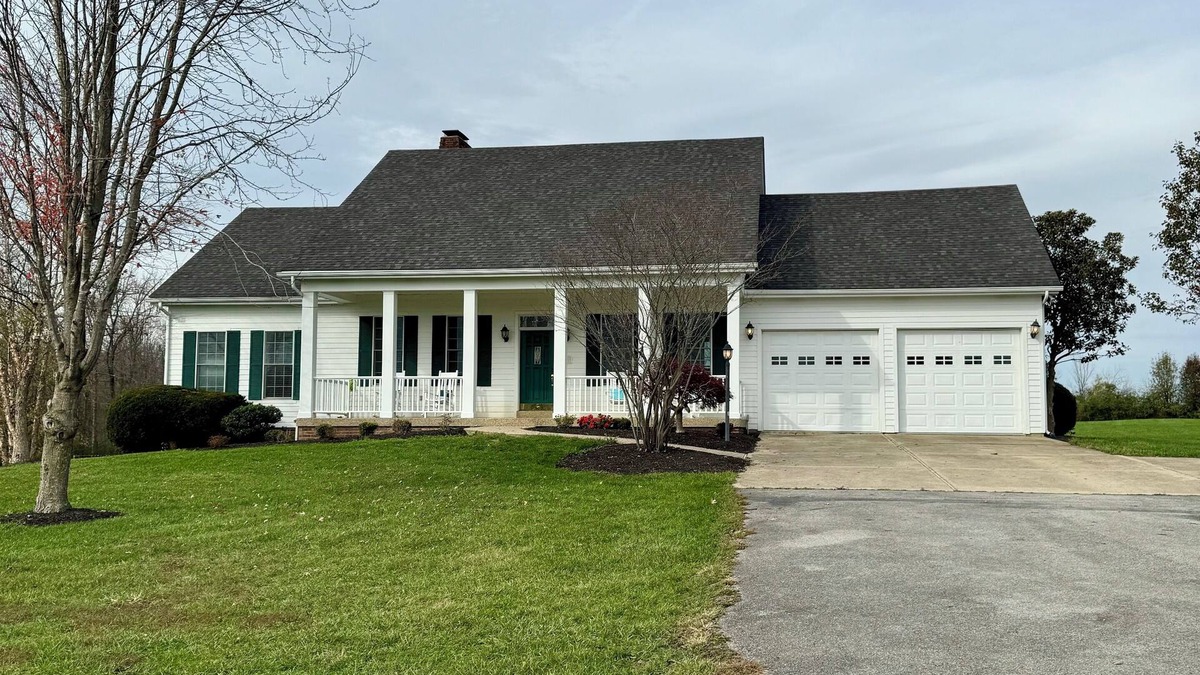 Shelbyville Other | Charming 6-bedroom farmhouse on 40 acres with hot tub, game room, in Shelbyville