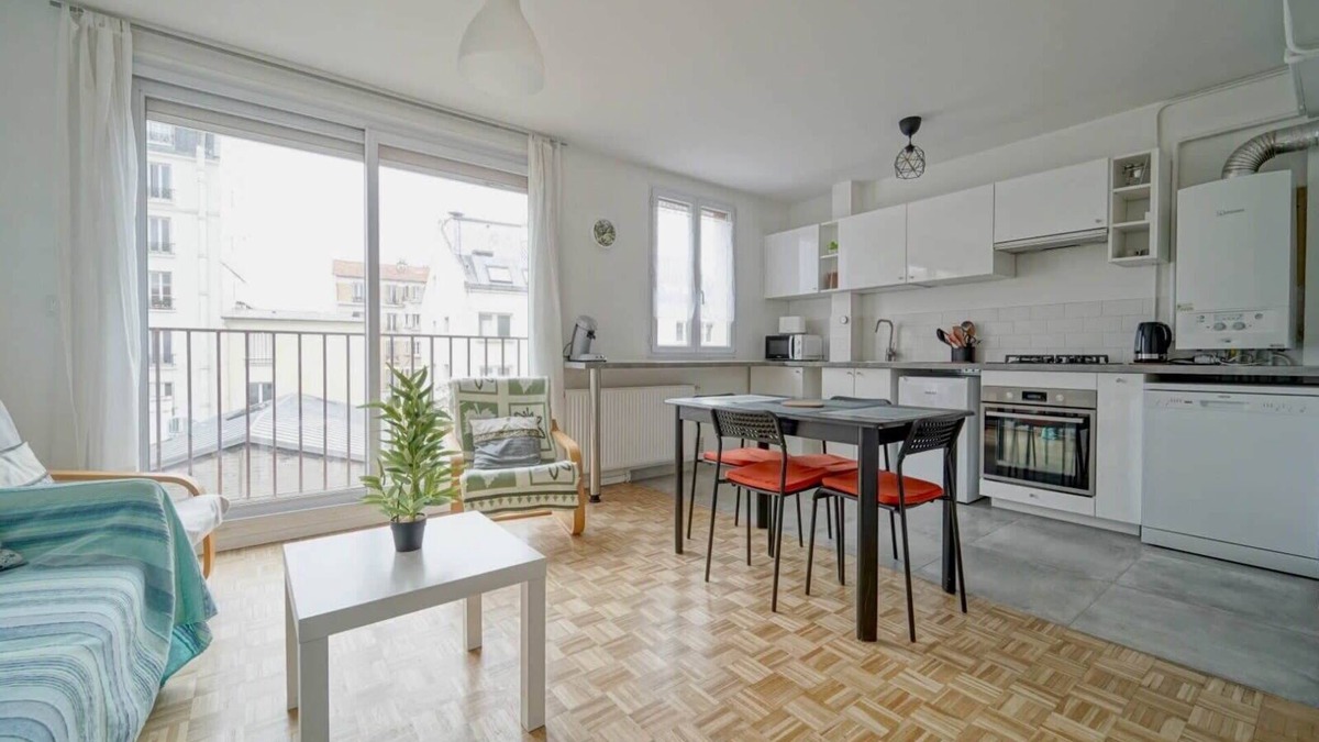 Les Puces de Saint-Ouen Apartment | Charming apartment, close to tourist attractions