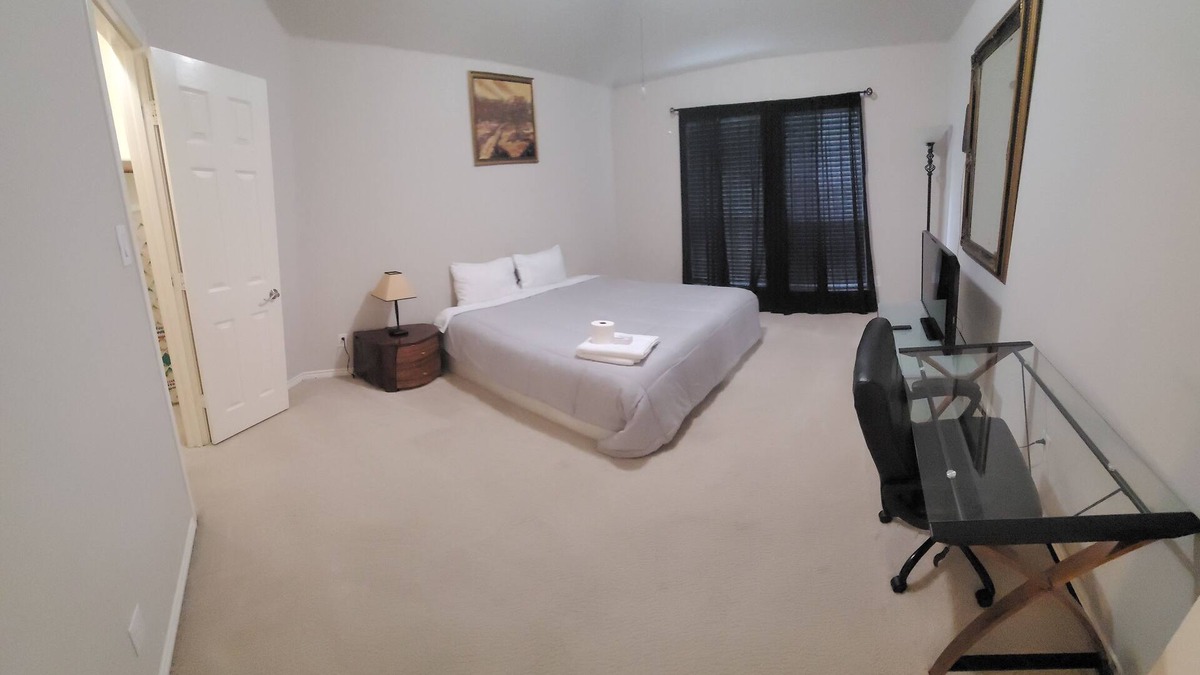 Allen House | Charming affordable room 3 in East Allen