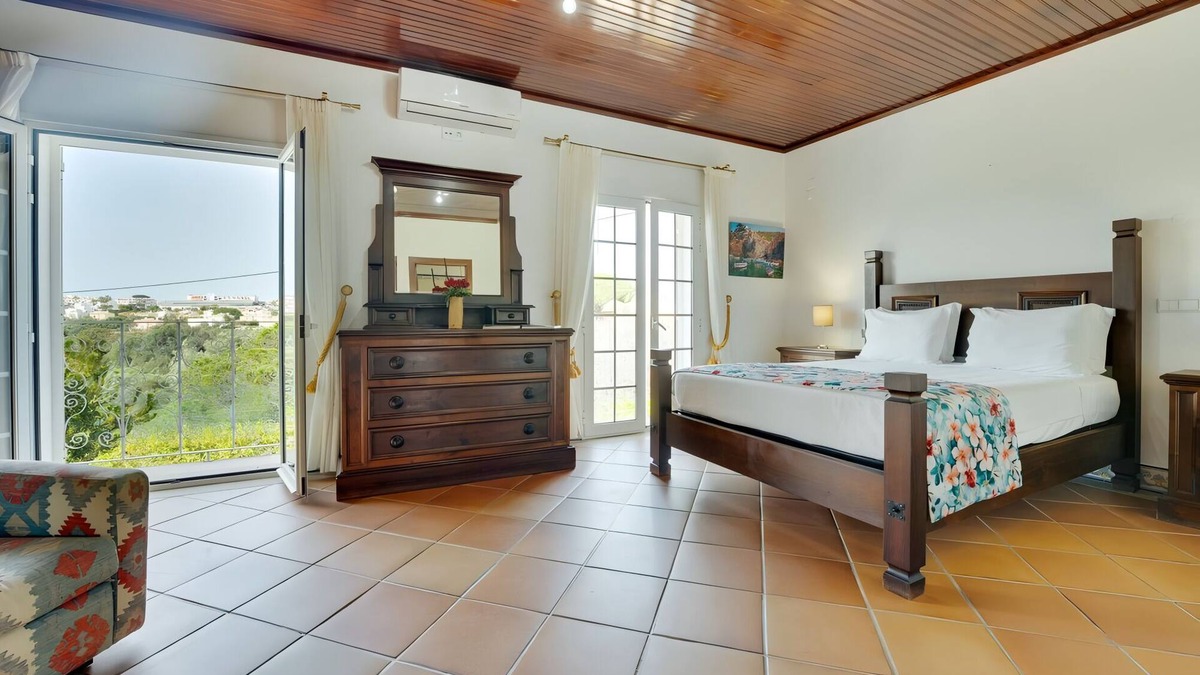 Albufeira Hotel | Charming Algarve Escape | Relax in Comfort & Explore the Coastline & Nightlife