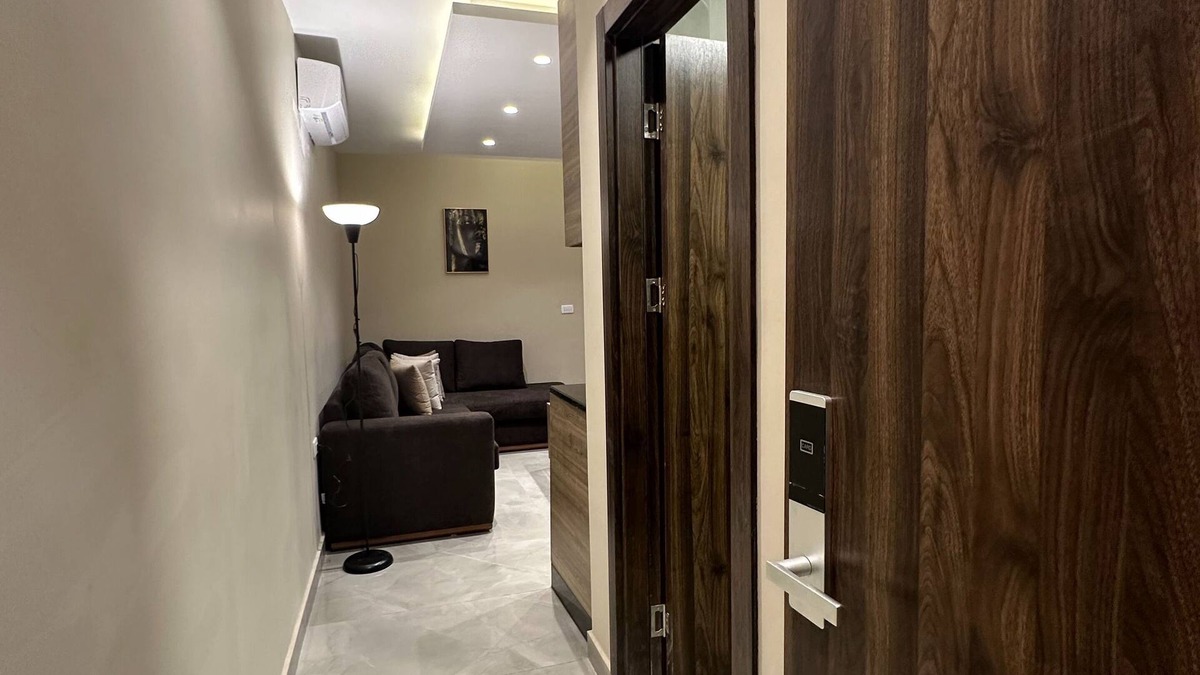 Al Swaifyeh Apartment | Charming Amman Apartment with Terrace and Parking