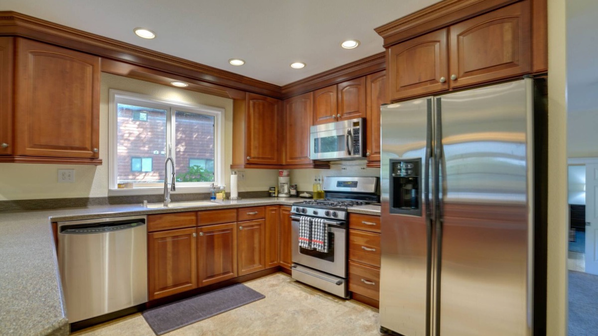 Old Seward - Oceanview Cottage | Charming Anchorage Home w/Private Hot Tub!