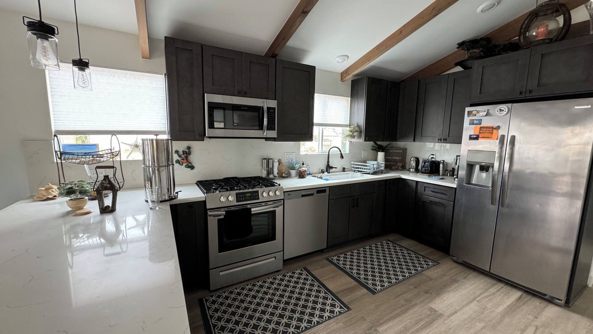 Baywood Park House | Charming and comfortable 2-bedroom house in Baywood/Los Osos with WiFi