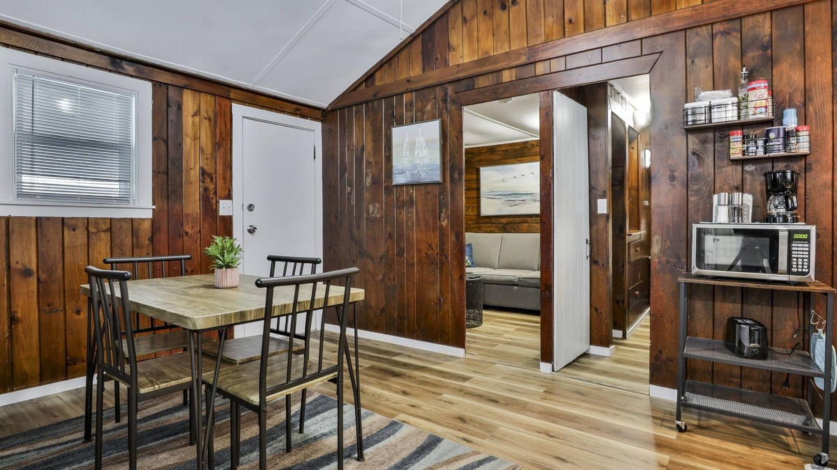 Weirs Beach Cottage | Charming and Cozy Cottage in Laconia