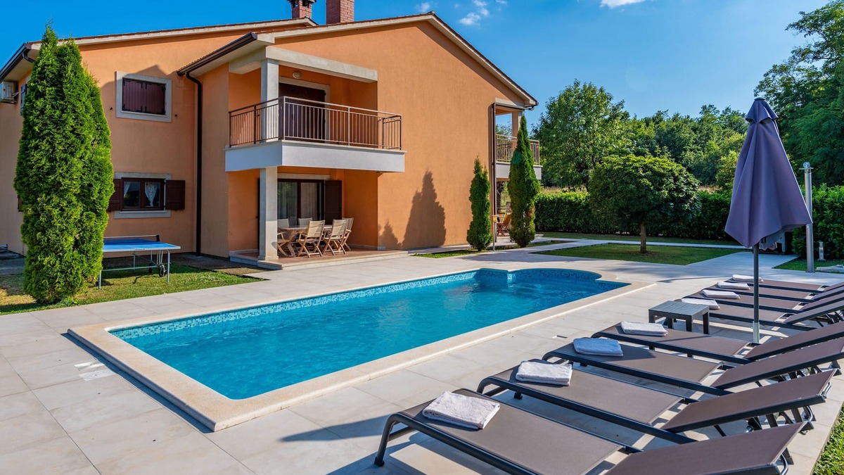 Santalezi Villa | Charming and ideal for 10 vacationers