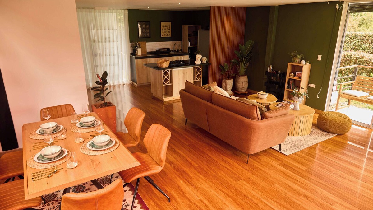 Medellin House | Charming and Luxury 3-bedroom house with WiFi in enjoyable Medellín