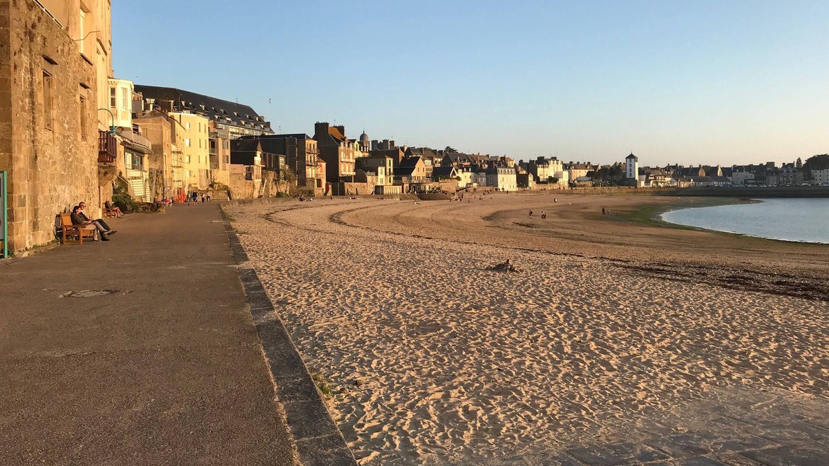 Saint-Servan Apartment | Charming and spacious 3-room apartment, ideal for a family, conveniently located in Saint Servan.