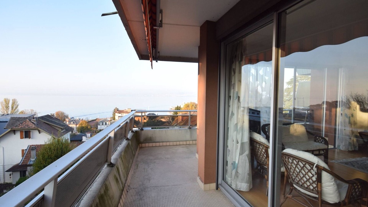Evian-les-Bains Apartment | Charming apartment with parking in Évian