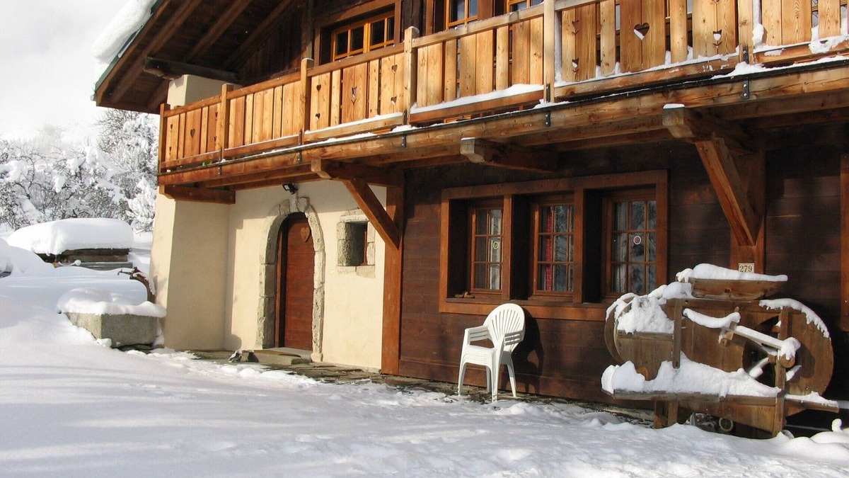 Praz-sur-Arly Apartment | charming apartment in a SAVOYARDE FARM