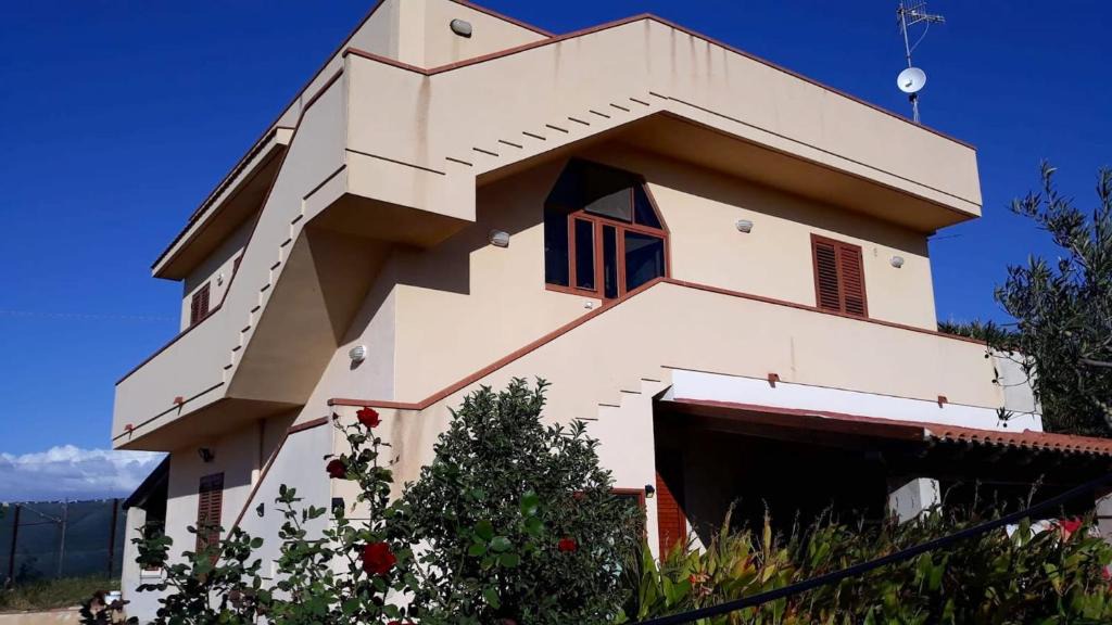 Contrada Fiori Sud Apartment | Charming apartment Menfi sea view