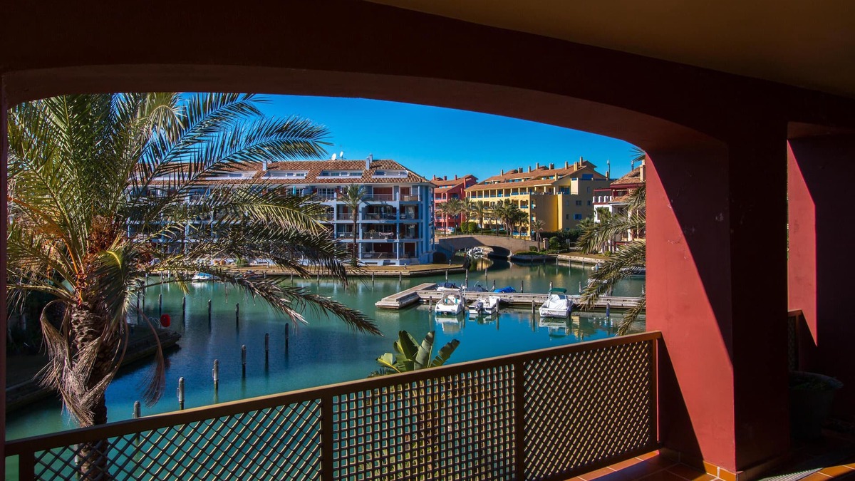Sotogrande Apartment | Charming apartment/Precioso apartamento en la Marina del Puerto de Sotogrande.